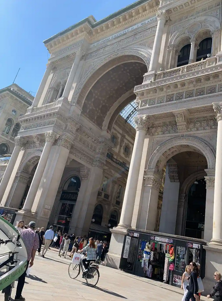 Datei:Milano.webp